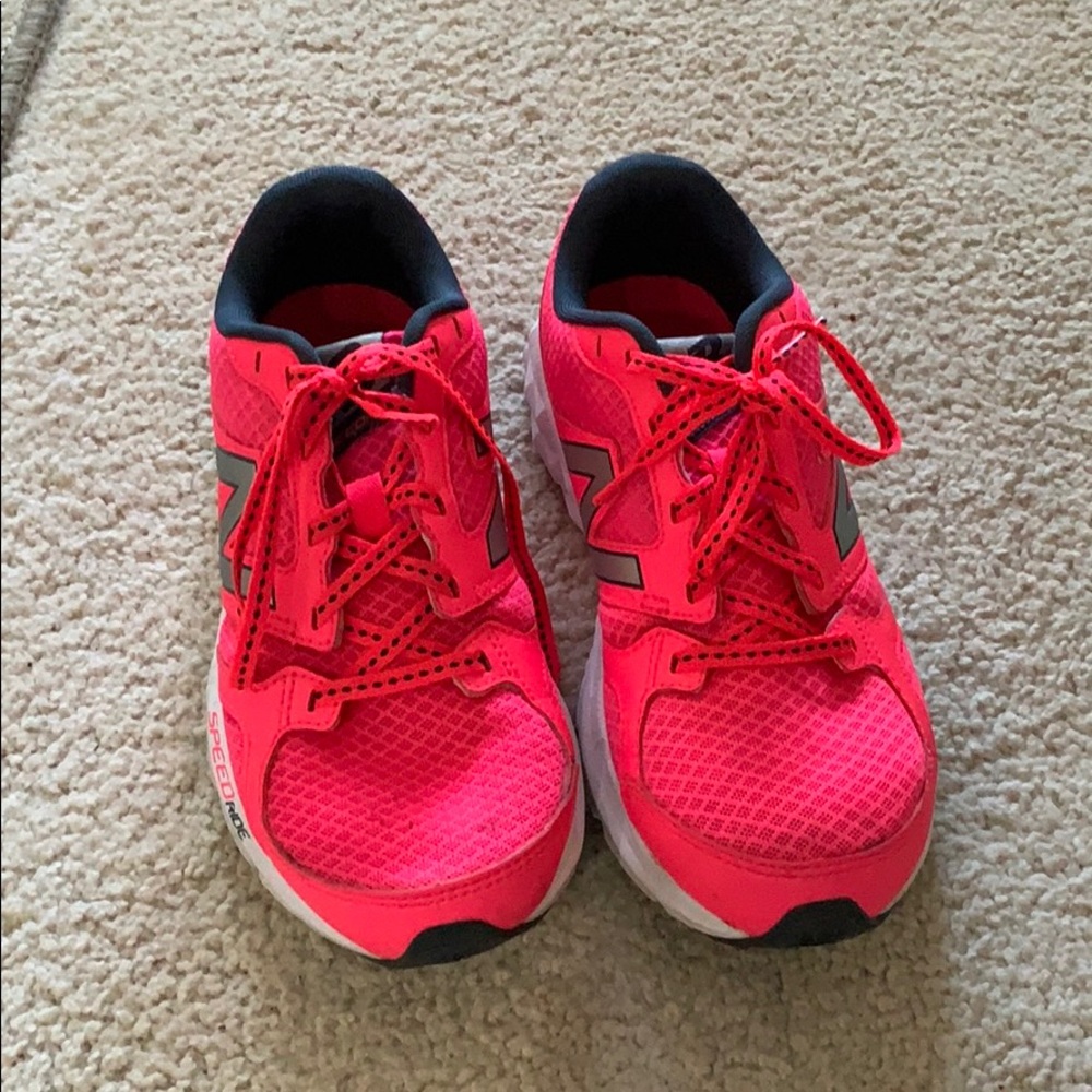 Women’s New Balance 490 v3 Speed Ride Sneakers